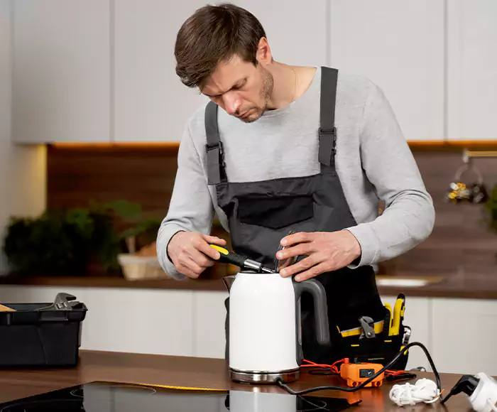Skilled Blender Technicians: Your Small Appliance Repair Experts for Biddeford, ME