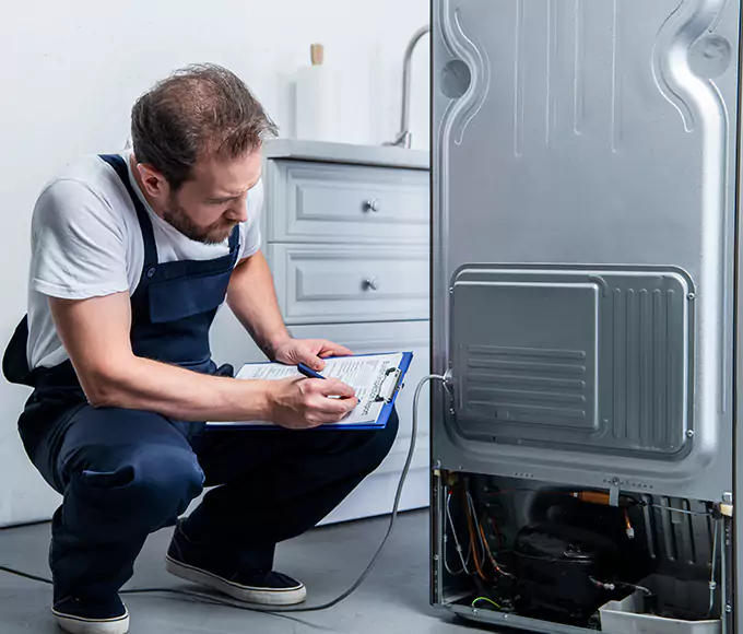 Why Biddeford, ME Homeowners Choose Biddeford Appliance Pro for Refrigerator Leak Repair?
